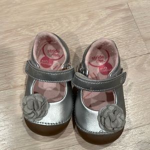 Stride Rite Shoes Size 5 ( baby)